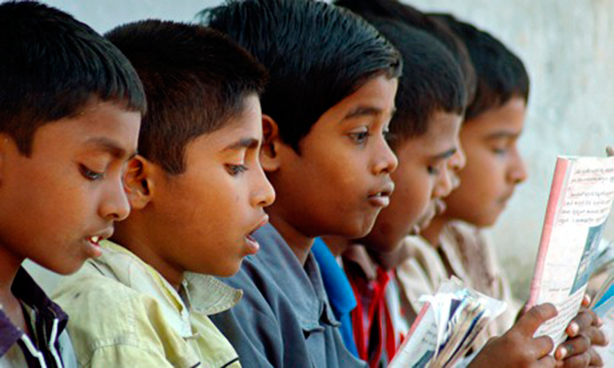 Bambini scuola India
